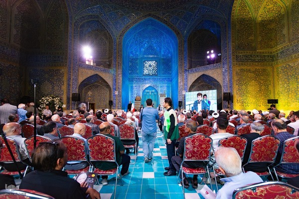 آیین بزرگداشت استاد فرشچیان در اصفهان