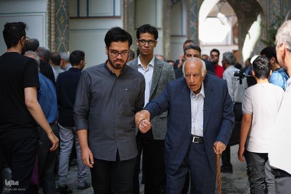 آیین بزرگداشت استاد فرشچیان در اصفهان