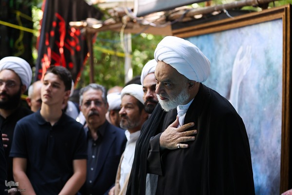 آیین بزرگداشت استاد فرشچیان در اصفهان