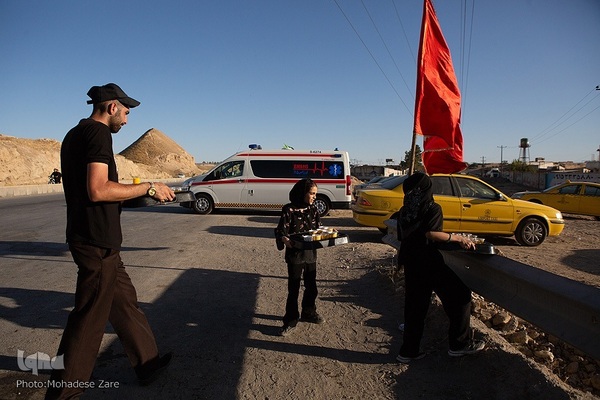 زائران پیاده امام رضا(ع)