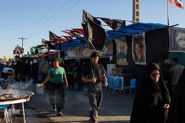 زائران پیاده امام رضا(ع)