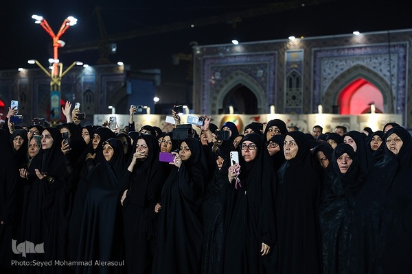 مراسم خطبه‌خوانی شب شهادت امام رضا(ع) در حرم رضوی