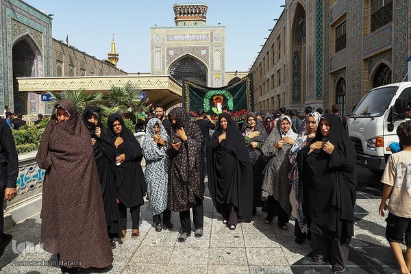 عزاداری شب شهادت امام رضا(ع) در مشهد