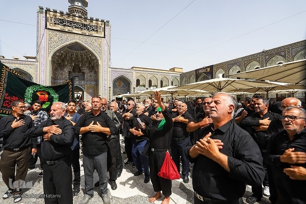 عزاداری شب شهادت امام رضا(ع) در مشهد