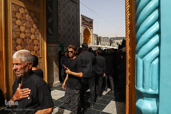 عزاداری شب شهادت امام رضا(ع) در مشهد