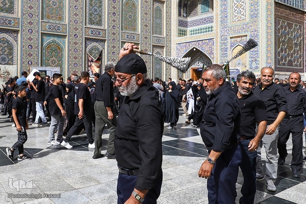 عزاداری شب شهادت امام رضا(ع) در مشهد