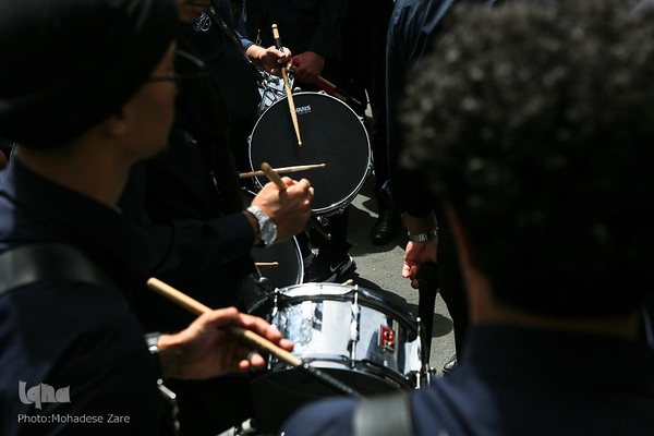 دل‌های عاشق در ماتم علی بن موسی الرضا(ع)