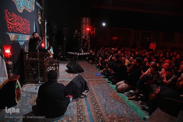 عزاداری شب شهادت امام حسن عسکری در مسجد مقدس جمکران