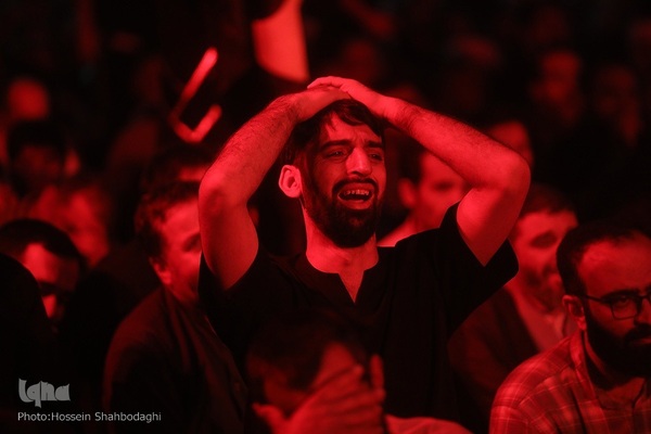 عزاداری شب شهادت امام حسن عسکری در مسجد مقدس جمکران