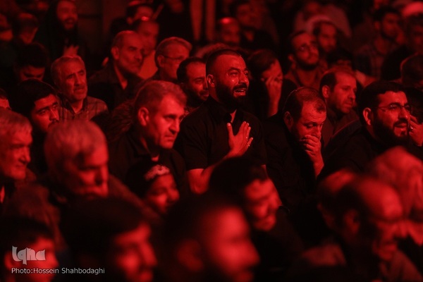 عزاداری شب شهادت امام حسن عسکری در مسجد مقدس جمکران