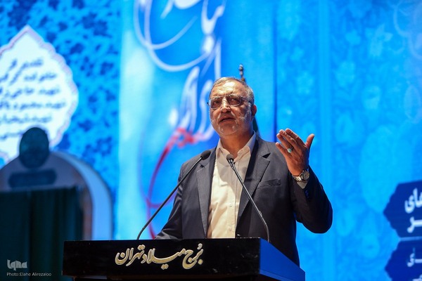 رونمایی از مجموعه ۳۰ جلدی «استعمارشناسی ایرانی»