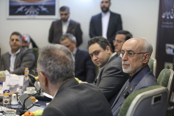 رونمایی مستند رخ ایران