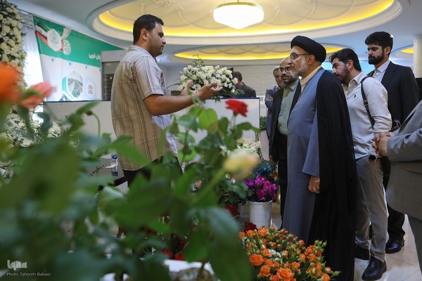 همایش ملی تجلیل از نام‌آوران علم و وقف