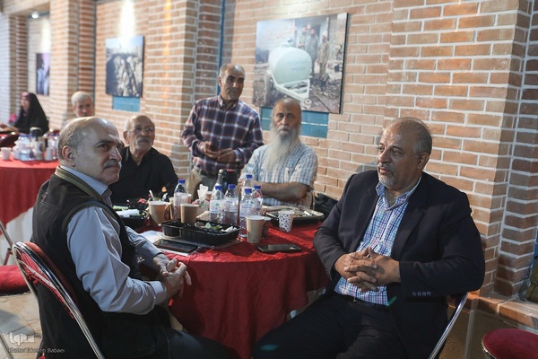 گردهمایی عکاسان عرصه دفاع و مقاومت