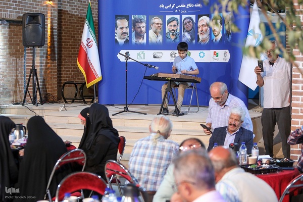 گردهمایی عکاسان عرصه دفاع و مقاومت