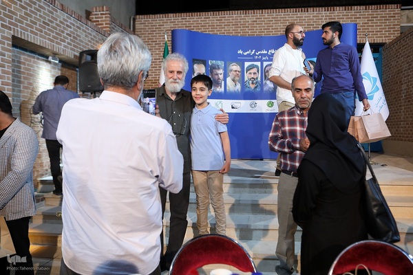 گردهمایی عکاسان عرصه دفاع و مقاومت