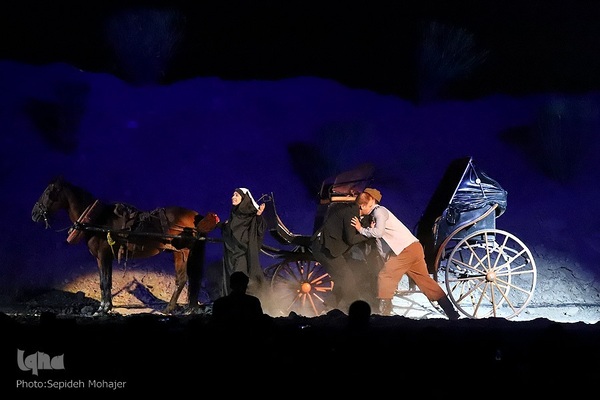 نمایش میدانی و رزمی «۱۸۰۰۱» در مشهد