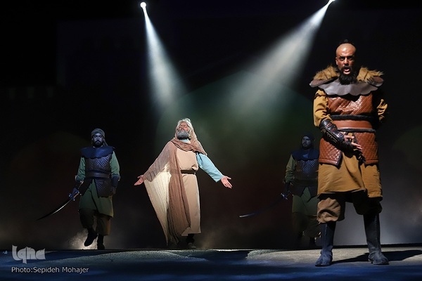 نمایش میدانی و رزمی «۱۸۰۰۱» در مشهد