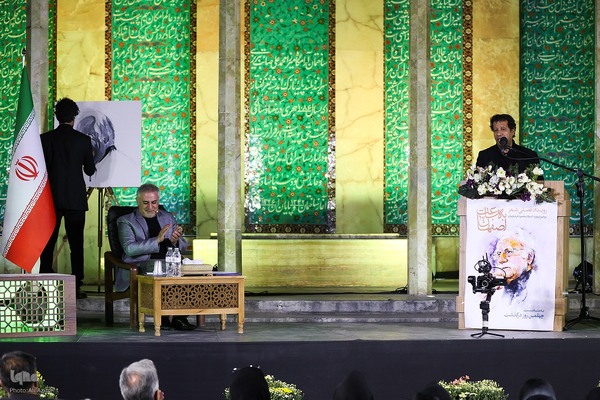 شب شعر استاد فرشچیان در اصفهان