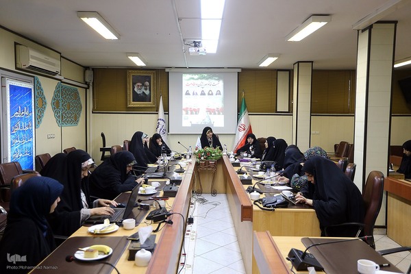 نشست خانواده، زنان و مقاومت