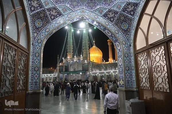 شب میلاد امام حسن عسکری(ع) در حرم کریمه اهل بیت(س)