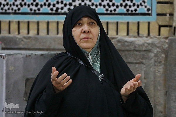 شب میلاد امام حسن عسکری(ع) در حرم کریمه اهل بیت(س)