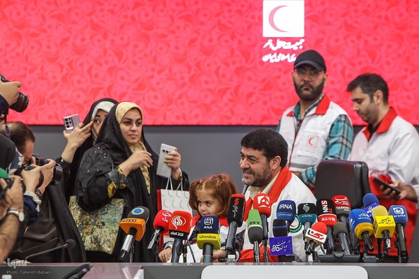 نشست خبری رئیس جمعیت هلال احمر