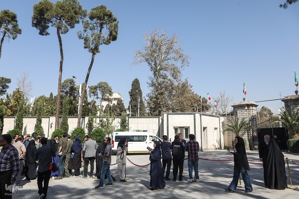 حاشیه جلسه هیئت دولت