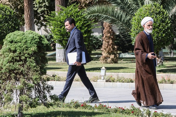 حاشیه جلسه هیئت دولت