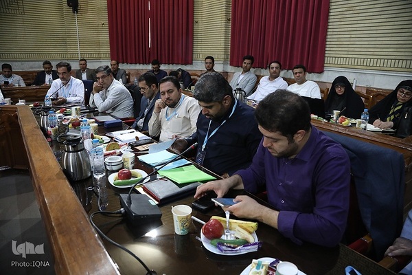 نشست صمیمی جمعی از معاونان فرهنگی و مدیران شعب دانشجویان جهاددانشگاهی