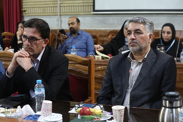 نشست صمیمی جمعی از معاونان فرهنگی و مدیران شعب دانشجویان جهاددانشگاهی