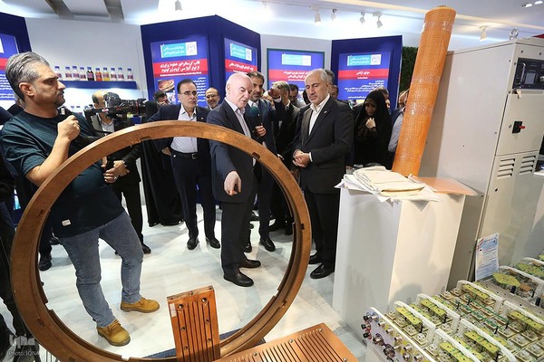 افتتاحیه نمایشگاه «گزیده‌ای از دستاوردهای علمی و فناورانه جهاددانشگاهی»