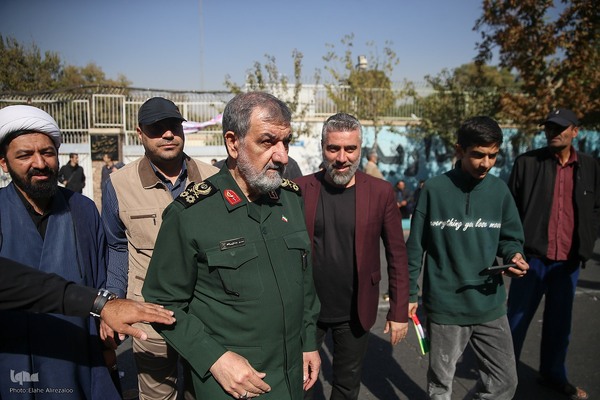 مراسم راهپیمایی ۱۳ آبان