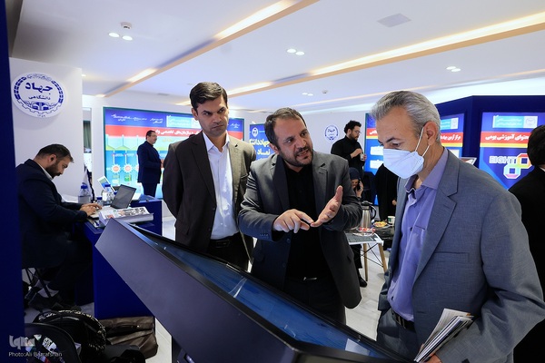 روز آخر نمایشگاه گزیده‌ای از دستاوردهای جهاددانشگاهی