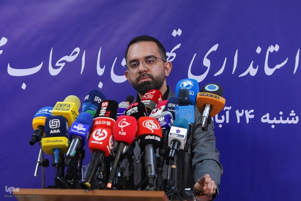 نخستین نشست علی رزازی، سخنگوی استانداری تهران