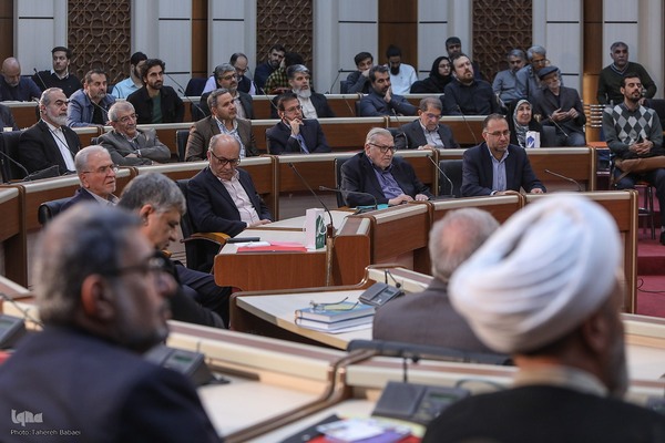 رونمایی از ویراست جدید کتاب «ارتباط انسان-جهان»