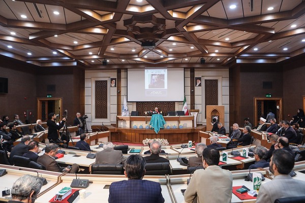 رونمایی از ویراست جدید کتاب «ارتباط انسان-جهان»