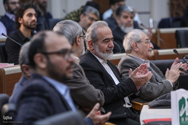 رونمایی از ویراست جدید کتاب «ارتباط انسان-جهان»