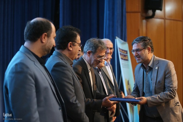 آئین اختتامیه سی و دومین جشنواره ملی کتاب سال دانشجویی