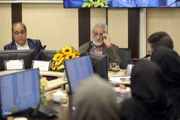 نشست «خردورزی؛ رسالت جاودان فلسفه در حیات بشری»