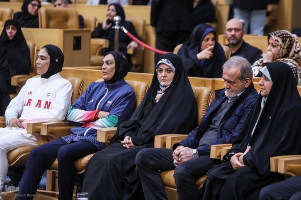 آیین گرامیداشت روز زن و مقام مادر