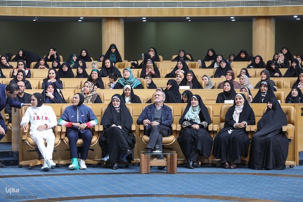 آیین گرامیداشت روز زن و مقام مادر