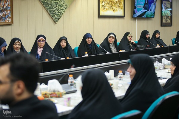 تجلیل از بانوان فعال قرآنی