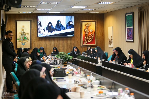 تجلیل از بانوان فعال قرآنی