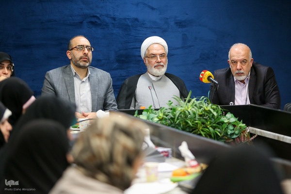 تجلیل از بانوان فعال قرآنی