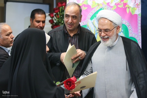 تجلیل از بانوان فعال قرآنی