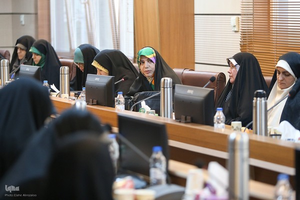 نشست هم‌اندیشی فعالیت‌های حفظ قرآن