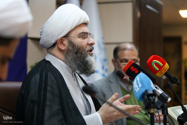 نشست هم‌اندیشی فعالیت‌های حفظ قرآن