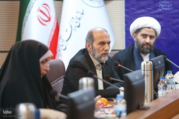 نشست هم‌اندیشی فعالیت‌های حفظ قرآن