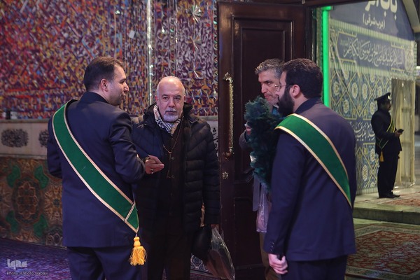 مراسم غبارروبی و محفل انس با قرآن در آستان امامزاده صالح (ع)